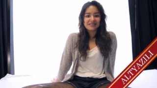 Güzel Üvey Annemin Yumuşacık Elleri Türkçe Altyazılı Porno